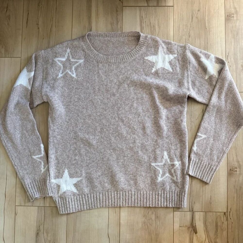 NWOT knit sweater with stars M